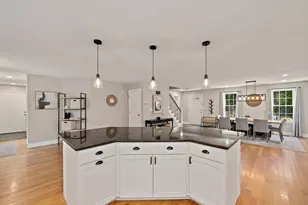 16 Farm St, Weymouth, MA 02190 - Photo 8