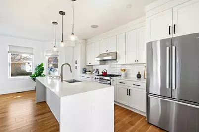 28 Cherry St #28, Medford, MA 02155 - Photo 8