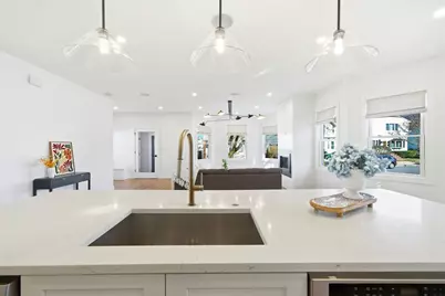 28 Cherry St #28, Medford, MA 02155 - Photo 8