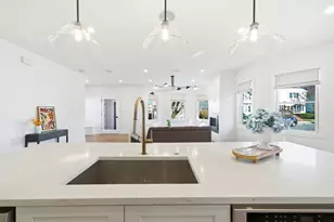 28 Cherry St, Medford, MA 02155 - Photo 8