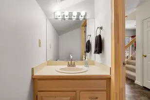 113 Brickett Hill Cir, Haverhill, MA 01830 - Photo 38