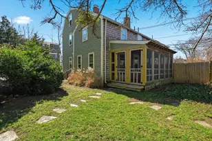 112 Hancock St, Newburyport, MA 01950 - Photo 4