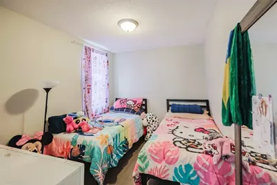 104 Oak St, Fall River, MA 02720 - Photo 8