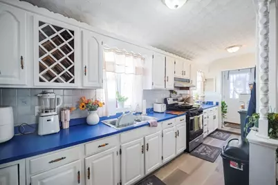 104 Oak St, Fall River, MA 02720 - Photo 16