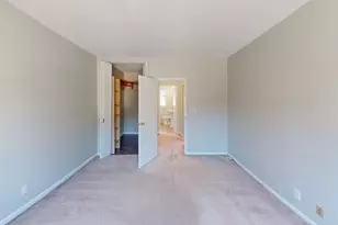 137 Lake Shore Rd, Boston, MA 02135 - Photo 10