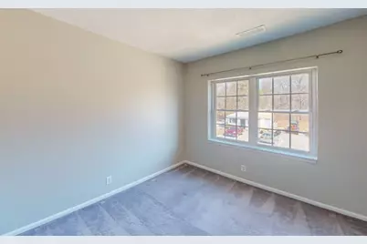 137 Lake Shore Rd #4, Boston, MA 02135 - Photo 12