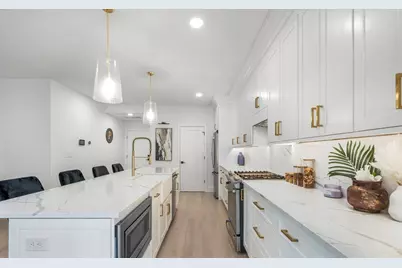 839 Saratoga St #3, Boston, MA 02128 - Photo 6