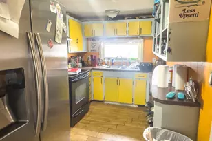 93 Greenwood St, Gardner, MA 01440 - Photo 2