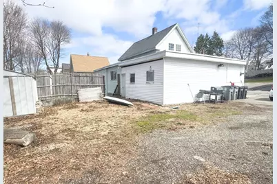 93 Greenwood St, Gardner, MA 01440 - Photo 24