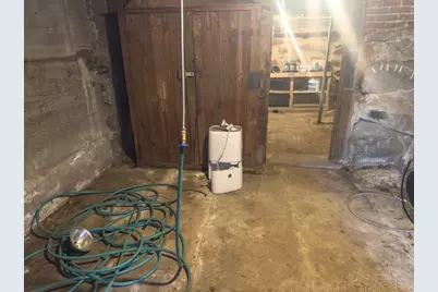 93 Greenwood St, Gardner, MA 01440 - Photo 18