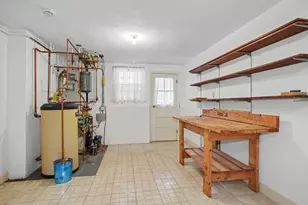 605 Chestnut St, Lynnfield, MA 01940 - Photo 32