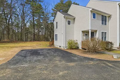 10 Meadowbrook Ct #10, Oxford, MA 01540 - Photo 4