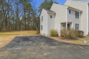 10 Meadowbrook Ct, Oxford, MA 01540 - Photo 4