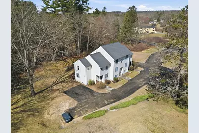 10 Meadowbrook Ct #10, Oxford, MA 01540 - Photo 2