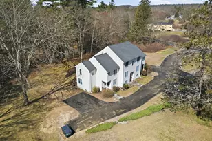 10 Meadowbrook Ct, Oxford, MA 01540 - Photo 2