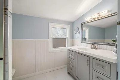 220 Lynn St, Peabody, MA 01960 - Photo 8