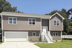 15 Jean St, Acushnet, MA 02743 - Photo 2
