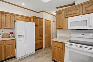 5 Cabot Rd, Winchendon, MA 01475 - Photo 10