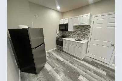 205 Endicott St #1, Boston, MA 02113 - Photo 6