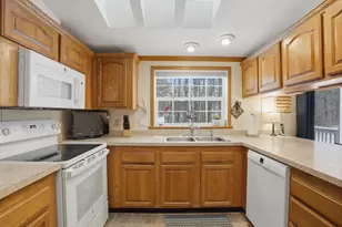 5 Cabot Rd, Winchendon, MA 01475 - Photo 8