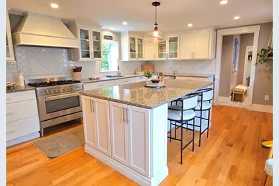 15 Pleasant St, Hopkinton, MA 01748 - Photo 12