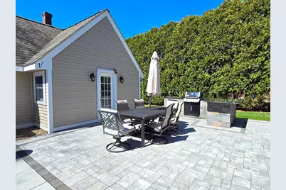 15 Pleasant St, Hopkinton, MA 01748 - Photo 6