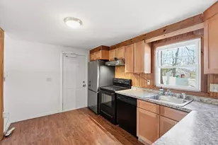 91 Brierwood Dr, Northampton, MA 01062 - Photo 8