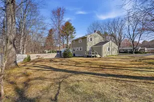 91 Brierwood Dr, Northampton, MA 01062 - Photo 2