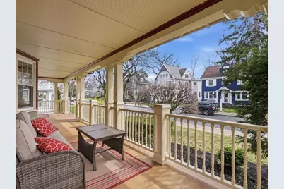 37 Pomfret St, Boston, MA 02132 - Photo 4