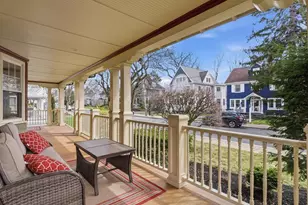 37 Pomfret St, Boston, MA 02132 - Photo 4