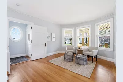 37 Pomfret St, Boston, MA 02132 - Photo 10