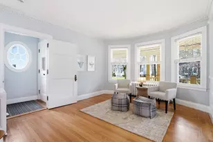 37 Pomfret St, Boston, MA 02132 - Photo 10