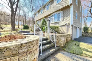 21 Overlook Dr, Westborough, MA 01581 - Photo 2