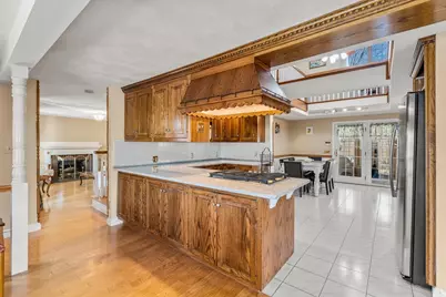 113 Temple Rd, Waltham, MA 02452 - Photo 10