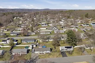 379 Cathy St, Fitchburg, MA 01420 - Photo 4