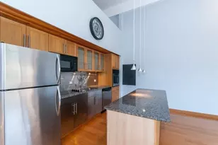 290 Pleasant St, Watertown, MA 02472 - Photo 8