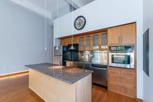 290 Pleasant St, Watertown, MA 02472 - Photo 4