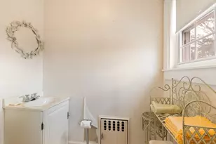 11 Poplar St, Belmont, MA 02478 - Photo 8