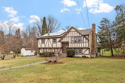 17 Horseshoe Rd, Dracut, MA 01826 - Photo 2