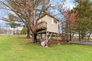 17 Horseshoe Rd, Dracut, MA 01826 - Photo 38