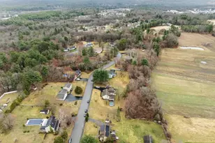 17 Horseshoe Rd, Dracut, MA 01826 - Photo 42