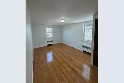 632 West Roxbury Pkwy, Boston, MA 02132 - Photo 6