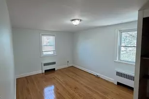 632 W Roxbury Pkwy, Boston, MA 02132 - Photo 6