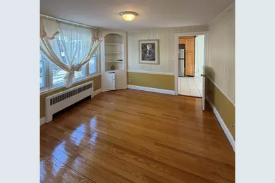 632 West Roxbury Pkwy, Boston, MA 02132 - Photo 2