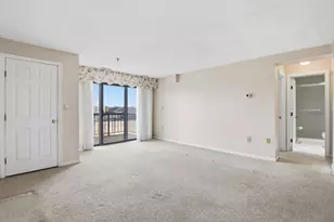 3920 Mystic Valley Pkwy, Medford, MA 02155 - Photo 10