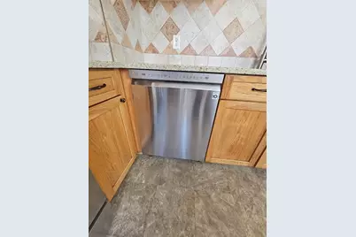 47 Kendall St, Framingham, MA 01702 - Photo 12