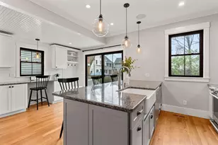 34 Purchase St, Newburyport, MA 01950 - Photo 18