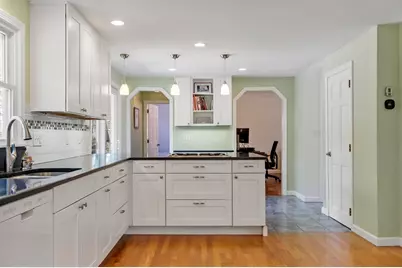 17 Mount Auburn Road, Chelmsford, MA 01824 - Photo 8