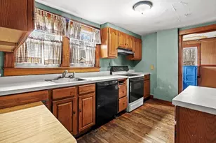 18 Cedar St, Westborough, MA 01581 - Photo 14