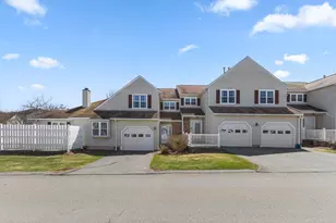 44 Chapman Pl, Leominster, MA 01453 - Photo 2